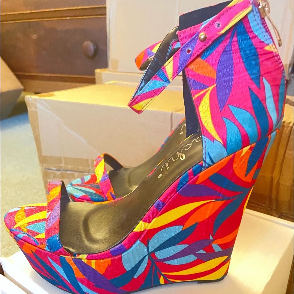Size 8 women shoe